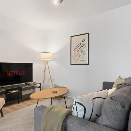 Апартаменты Coming - Moderne Mit Naehe Zu Koeln Messe, Flughafen, Dom, Lanxess-arena - Schnelles Wlan, 2 Baeder, 2 Kostenlose Parkplaetze