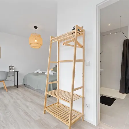 Apartment Coming - Moderne Mit Naehe Zu Koeln Messe, Flughafen, Dom, Lanxess-arena - Schnelles Wlan, 2 Baeder, 2 Kostenlose Parkplaetze