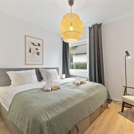 Coming - Moderne Mit Naehe Zu Koeln Messe, Flughafen, Dom, Lanxess-arena - Schnelles Wlan, 2 Baeder, 2 Kostenlose Parkplaetze * Бергиш-Гладбах