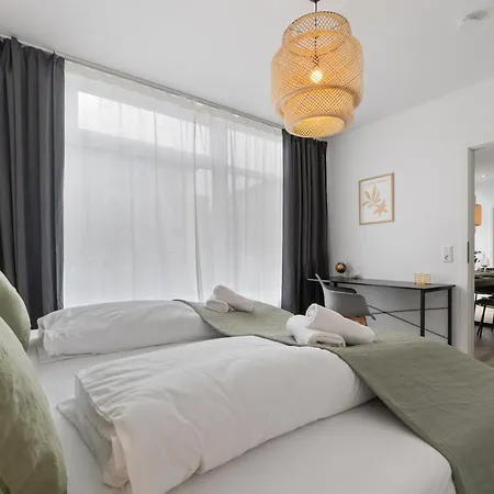 Coming - Moderne Mit Naehe Zu Koeln Messe, Flughafen, Dom, Lanxess-arena - Schnelles Wlan, 2 Baeder, 2 Kostenlose Parkplaetze *