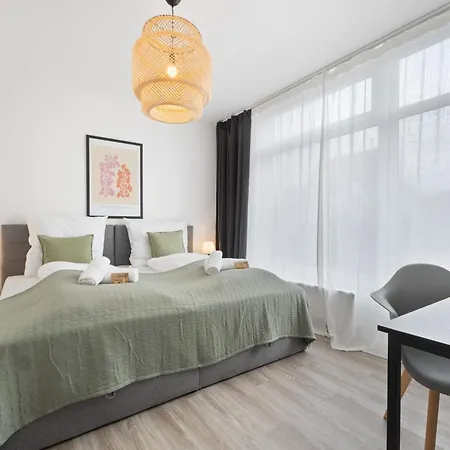 Coming - Moderne Mit Naehe Zu Koeln Messe, Flughafen, Dom, Lanxess-arena - Schnelles Wlan, 2 Baeder, 2 Kostenlose Parkplaetze Bergisch Gladbach