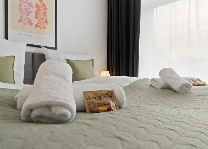 Coming - Moderne Mit Naehe Zu Koeln Messe, Flughafen, Dom, Lanxess-arena - Schnelles Wlan, 2 Baeder, 2 Kostenlose Parkplaetze * Бергиш-Гладбах