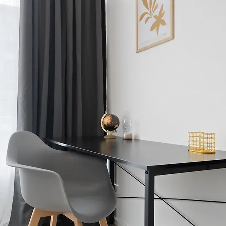 Apartment Coming - Moderne Mit Naehe Zu Koeln Messe, Flughafen, Dom, Lanxess-arena - Schnelles Wlan, 2 Baeder, 2 Kostenlose Parkplaetze *